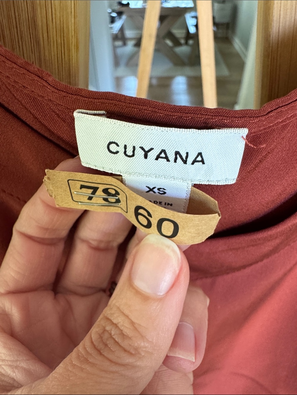 Cuyana Burnt Orange Scoop V Neck Silk Tank - Picture 2 of 4